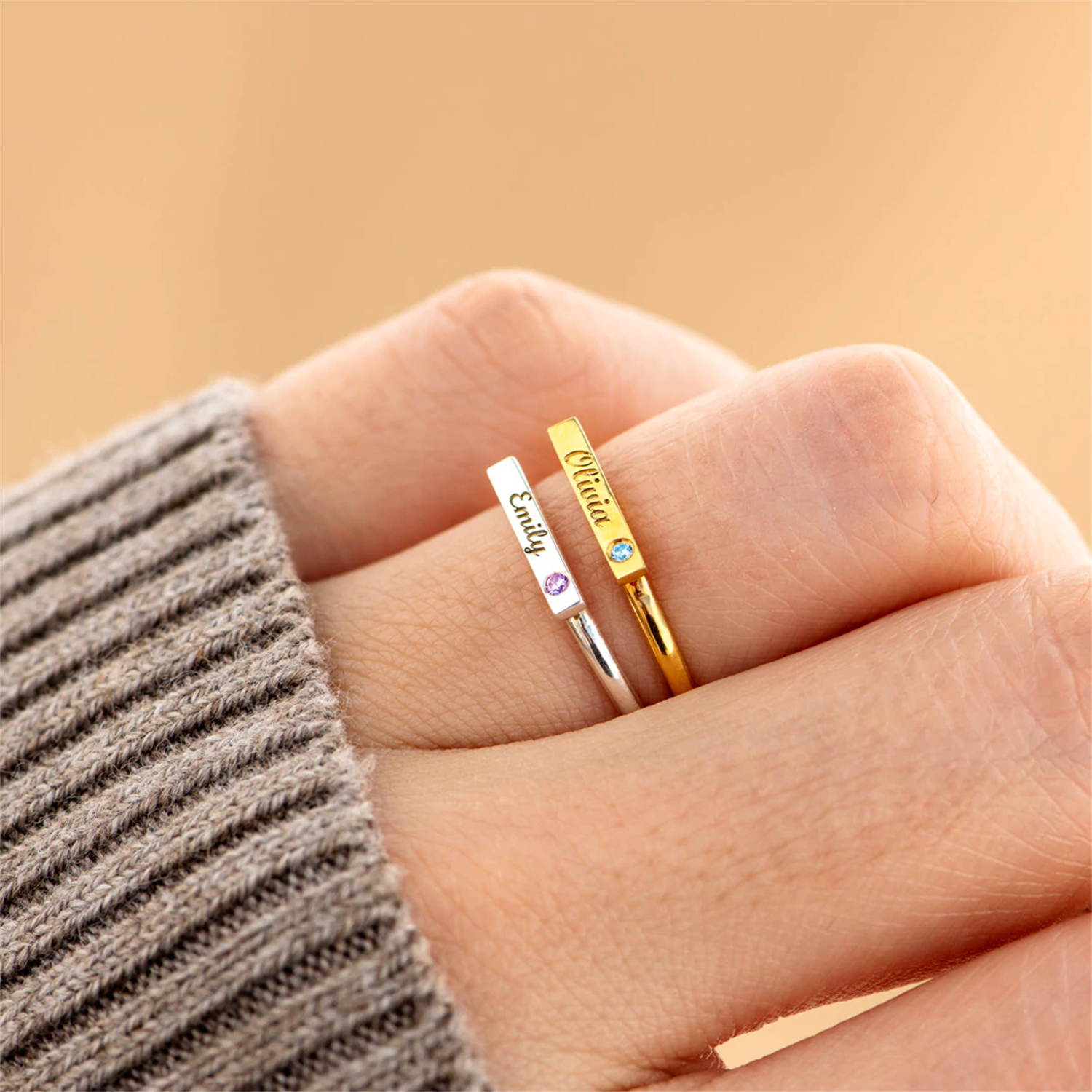 PERSONALIZED ENGRAVED MINIMALI – Birthstone Ring Set Bewertung und Preis