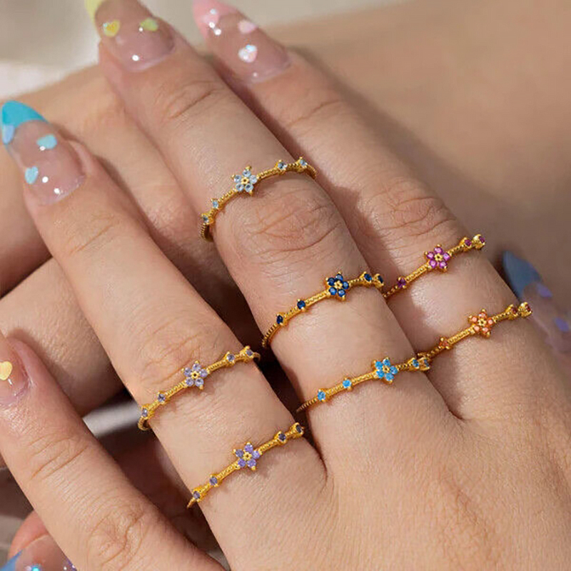 Dainty Colorful Flower Crystal – Birthstone Ring Set Bewertung und Preis